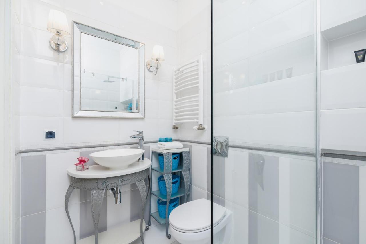 Modern Apartment Lubicz Krakow By Noclegi Renters Eksteriør billede