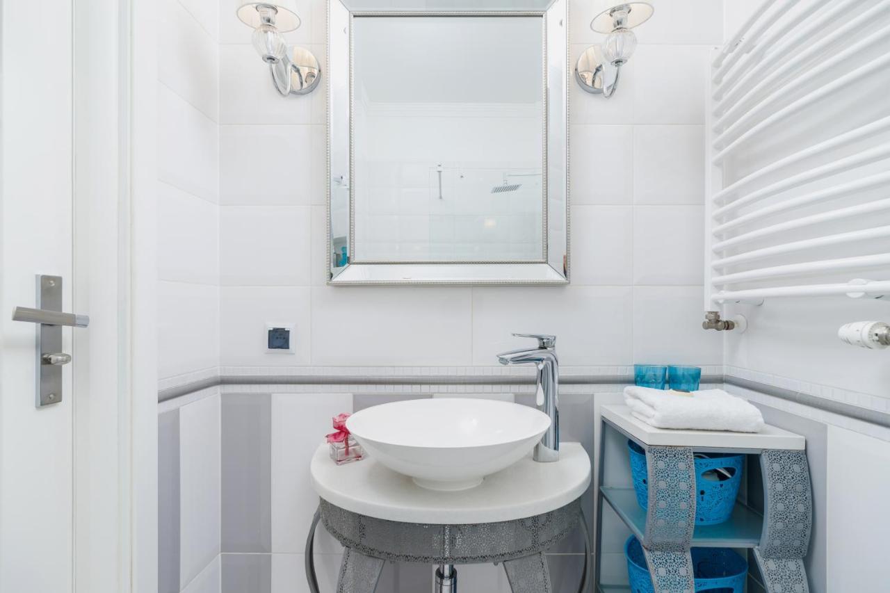Modern Apartment Lubicz Krakow By Noclegi Renters Eksteriør billede